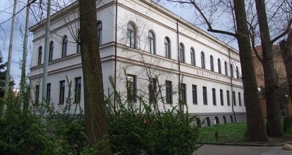 Narodna Univerzitetska Biblioteka Tuzla