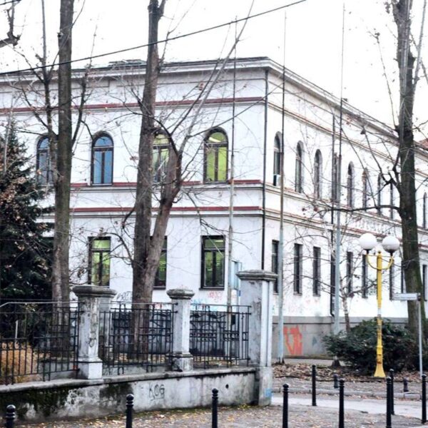 biblioteka tuzla001